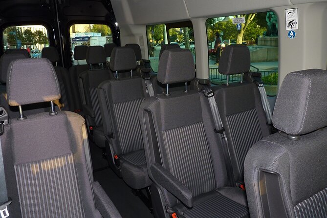 Transfers in Minibus – Lux (LUX-AIRPORT-LUX-CITY)(10kms Inclued)