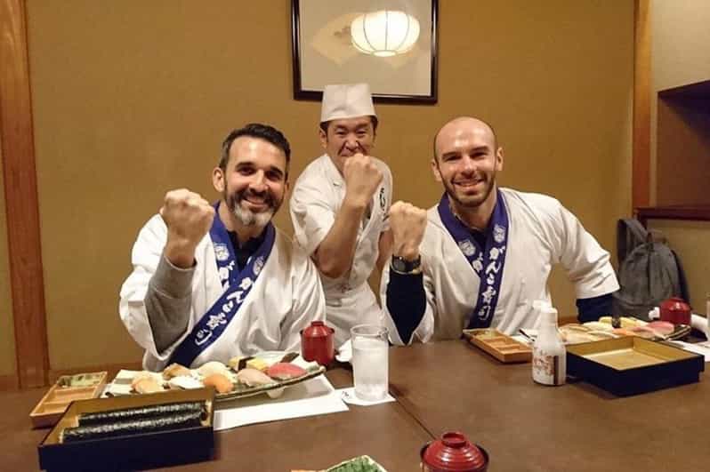 Tsukiji: Fish Market Guided Tour and Sushi Making With Chef