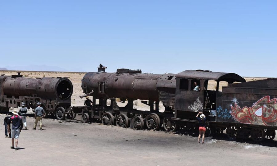 Uyuni Salt Flats. Classic Full Day. Spanish Driver/Guide