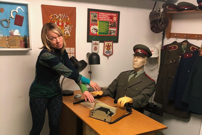 Velvet Revolution and Communism Tour With PERSONAL PRAGUE GUIDE