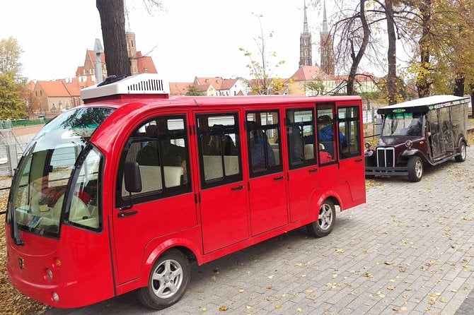 Wroclaw Tour With Electric Bus, 2 H (English Guide) 5-13 People