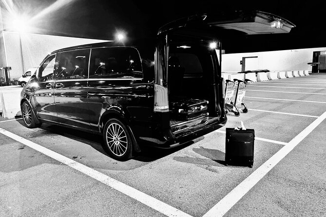 Brussels Airport Transfer  Tomorrowland Boom (1 to 8 Places)