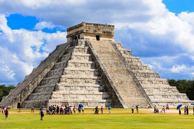 Private Chichen Itza, Ek Balam, and Ik Kil Cenote, Lunch - Included Amenities