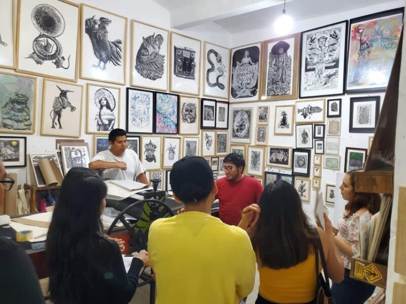 Chocolate and Art Galleries 🍫🍫🍫☕️🍸 - Cultural Immersion