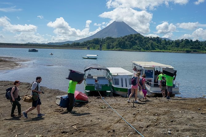Crossing Lake Arenal & Monteverde & Arenal