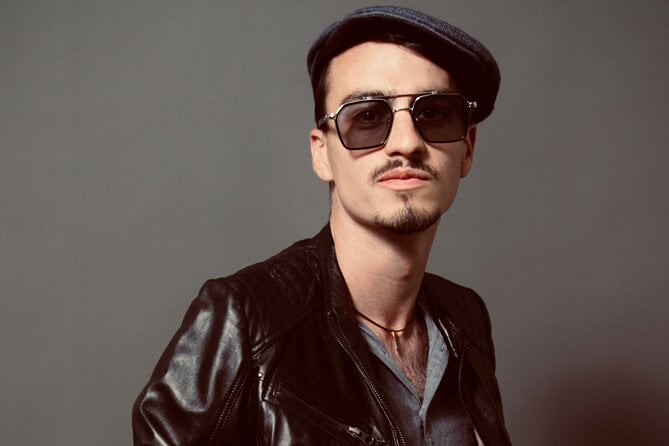 Fashion in Milan: the Model Experience - Guided Posing and Styling