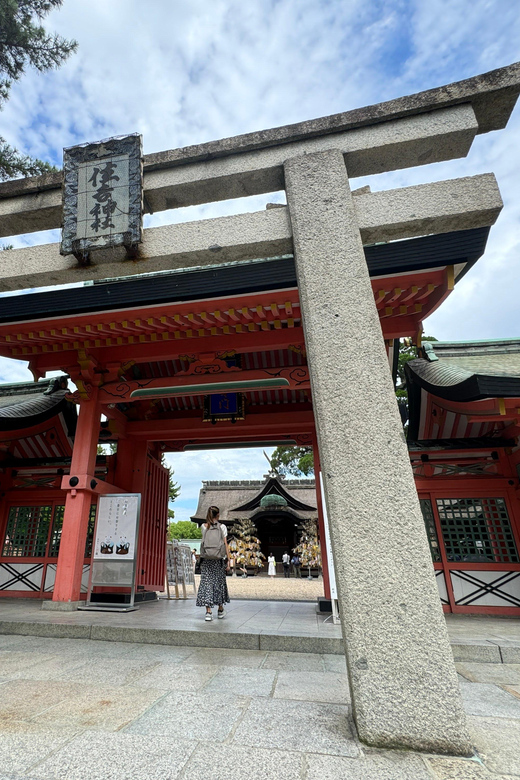 Osaka: Sumiyoshi, Osakas Most Iconic Shrine – Private Tour