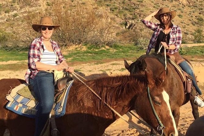 Las Vegas Horseback Ride With Meal - Dining Amidst the Grazing Horses