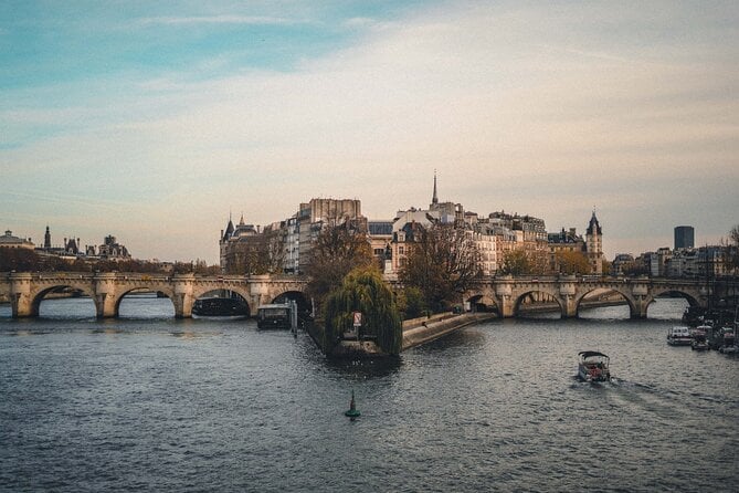 Paris Mystical and Dragons Walking Tour - What to Expect