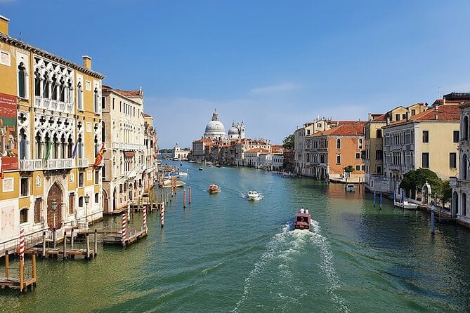 Private Gondola With Serenade for a Romantic Night in Venice - Intimate Gondola Ride