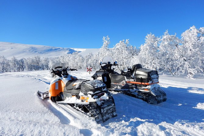 2-Day Snowmobile Expedition in Swedish Lapland