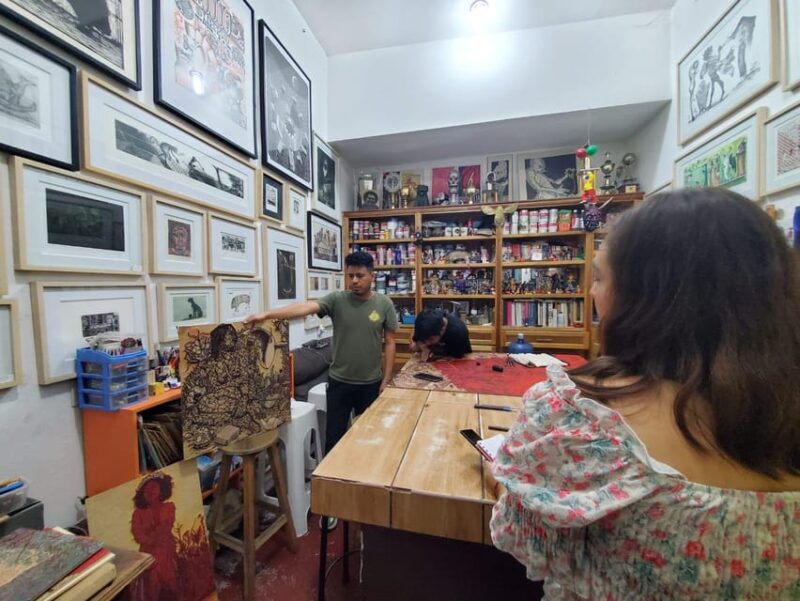 Chocolate and Art Galleries 🍫🍫🍫☕️🍸 - Accessibility and Restrictions