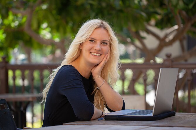 Hire Photographer, Professional Photo Shoot – Santo Domingo