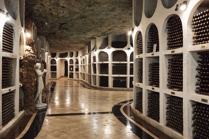 New!All Moldova:Cricova Winery, Old Orhei and Curchi(LUNCH!)