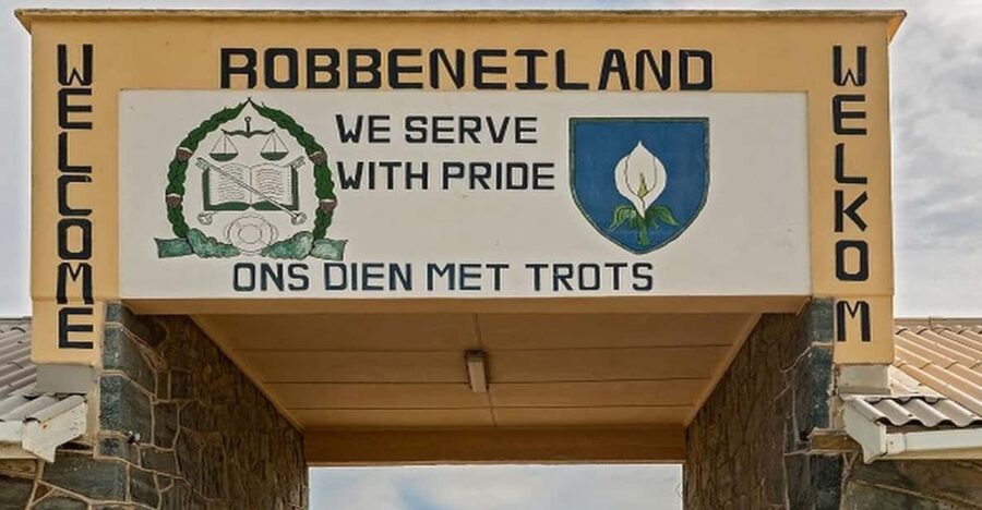 Robben Island and Table Mountain Full-Day Tour in Cape Town