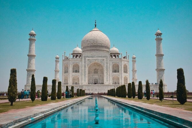 Taj Mahal Tour by Gatimaan Express Review - Key Points