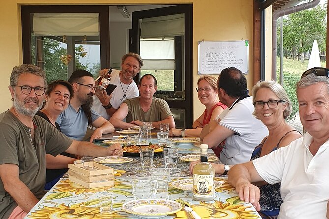 1 Hour Tasting of Artisan Liqueurs in the Umbrian Countryside
