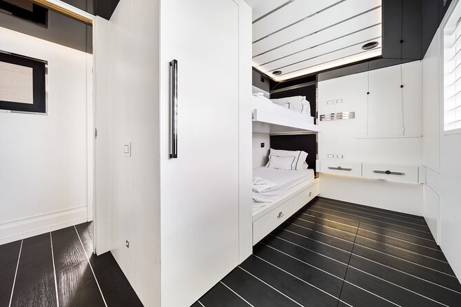 120FT Luxury Yacht Charter Aboard Doubleshot