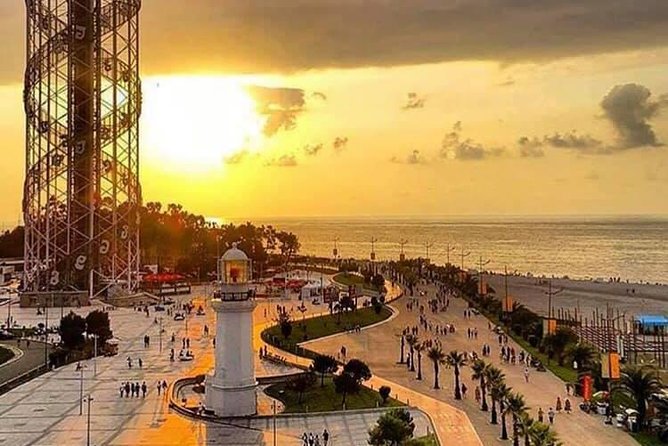 5 Days Tour to Explore Mountains and Sea Shore in One Pack