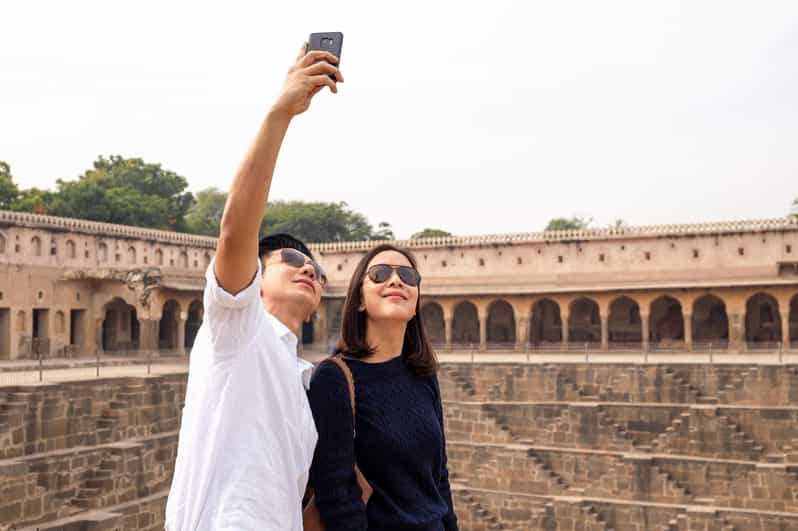 A Day Trip of Chand Baori and Fatehpur Sikri From Jaipur