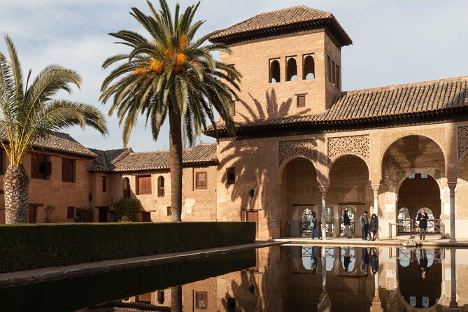 Alhambra Private Tour - Experience the Alhambra