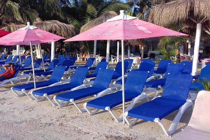 All-Inclusive Beach Day in LOS ARRECIFES REST. / Open Bar – Massage and Lunch ..