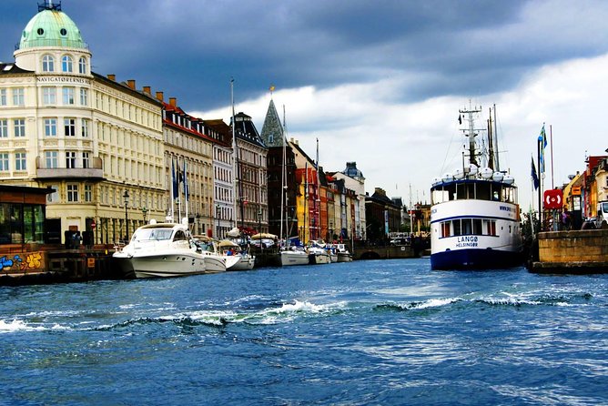 Arrival Transfer: Airport CPH to Copenhagen by Business Car