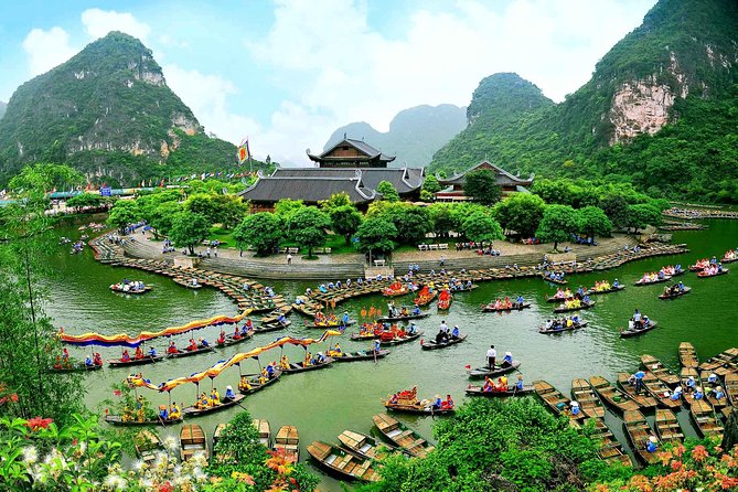 Bai Dinh Pagoda – Trang An – Hoa Lu – Tam Coc 2 Days – 1 Night