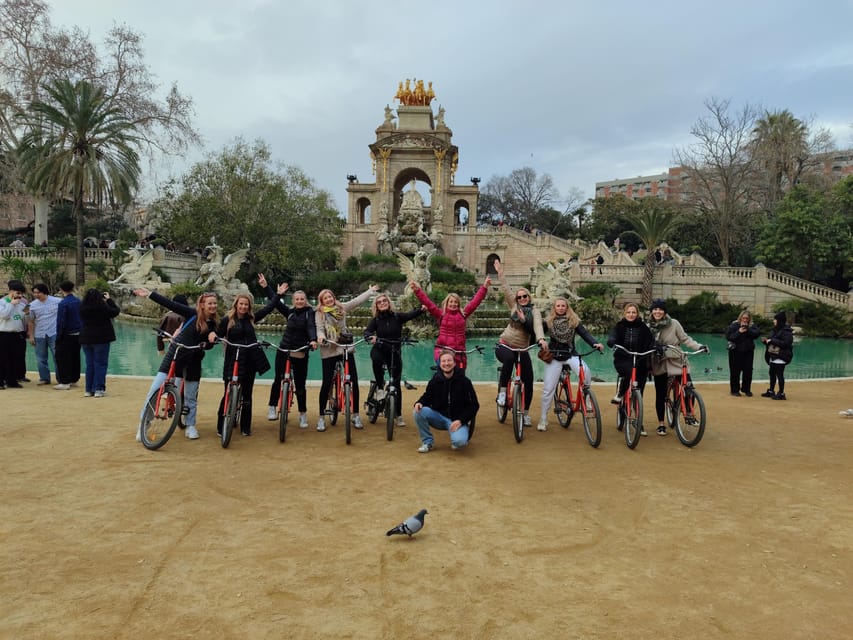 Barcelona: Bike or E-Bike City Tour With Tapas