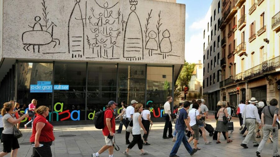 Barcelona: Picasso Walking Tour With Picasso Museum Tickets