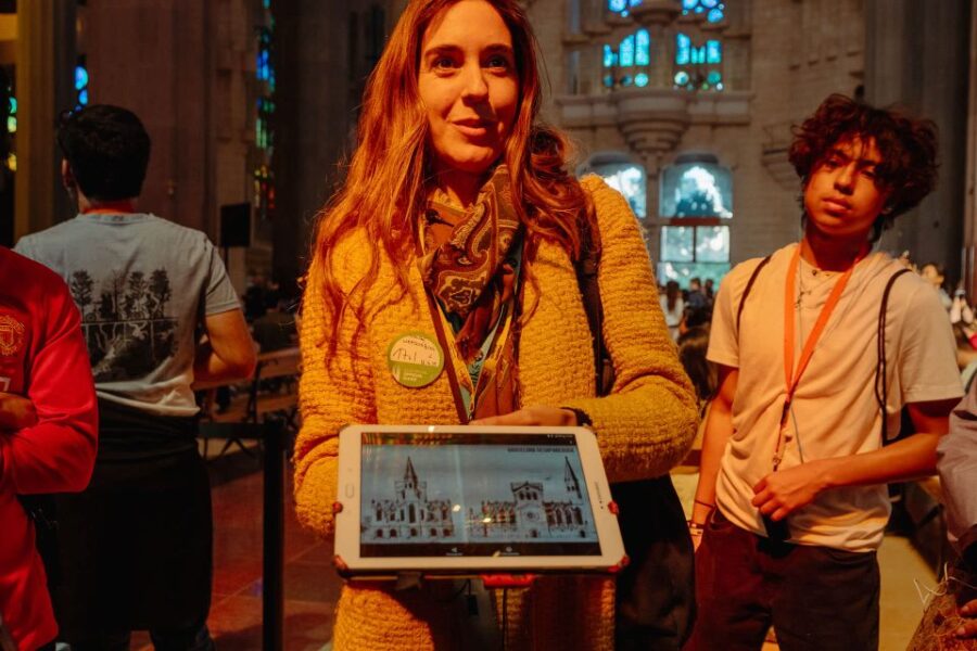 Barcelona: Sagrada Familia Skip-the-Line Guided Tour