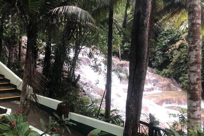 Bob Marley & Dunns River Falls (Group) Transportation Only