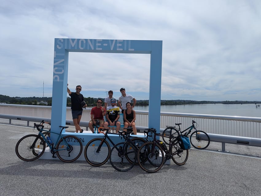 Bordeaux: Historical Bike Tour of the Three Bridges - Tour Overview