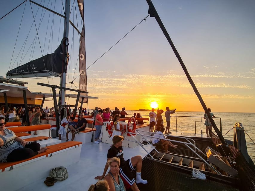 Cádiz: Sunset Catamaran Cruise With Drink