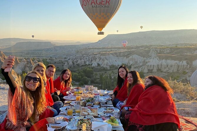 Cappadocia Sunrise Breakfast With Hot Air Balloons