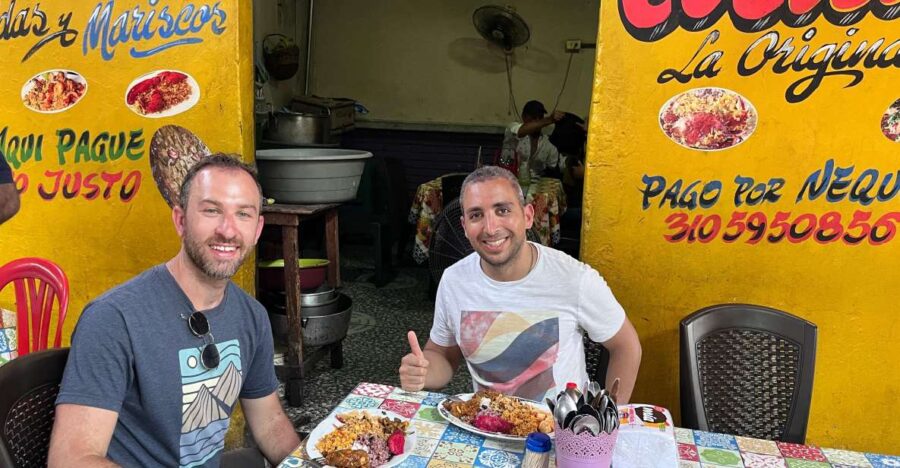 CARTAGENA: FULL CITY TOUR & LUNCH AT BOURDAIN FAVORITE SPOT