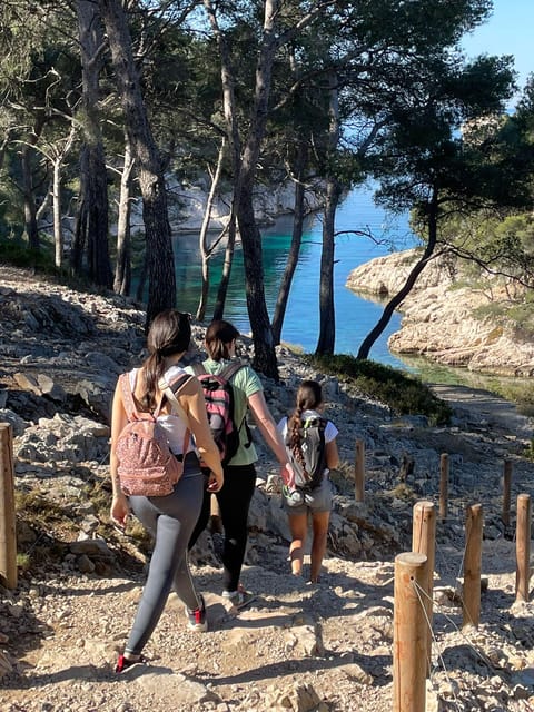 Cassis: Calanques National Park Guided Hiking Half-Day Trip