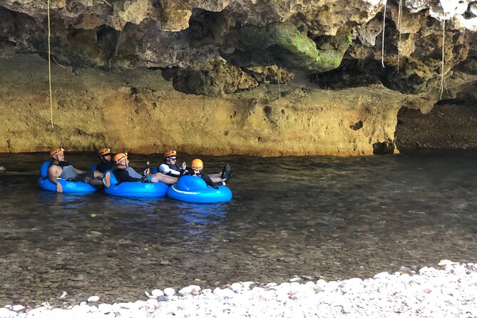 Cavetubing and Altun Ha Tour in Belize