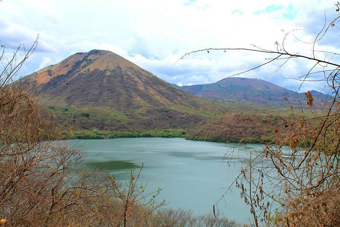 Cerro Negro and Asososca Lagoon