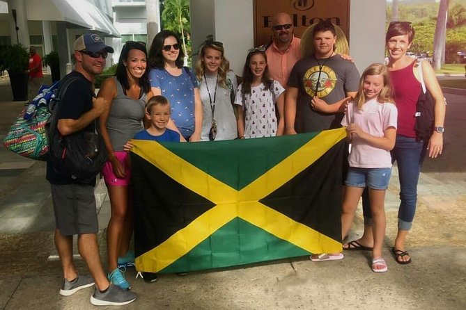 Convenient Airport Transfer To Hotels in Negril
