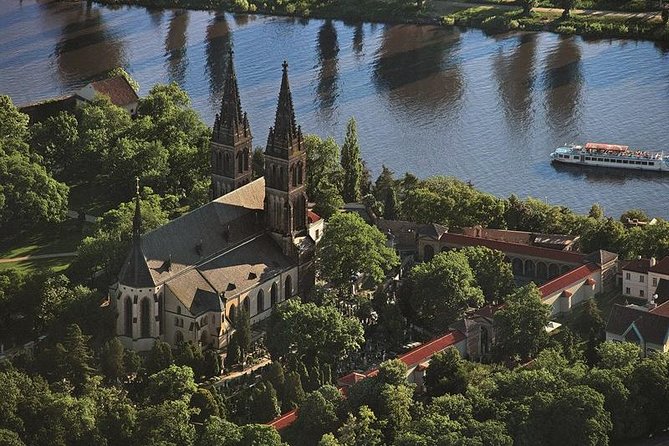 Cruise on the Vltava River With Snack - Photography Opportunities