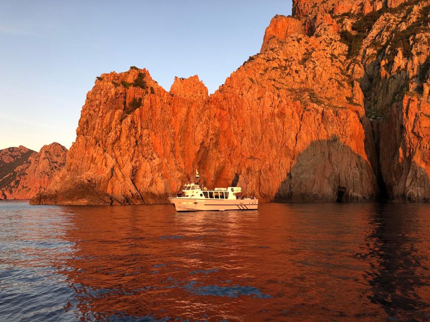 Cruise Visit to the Calanques of Piana Swimming in a Speedboat