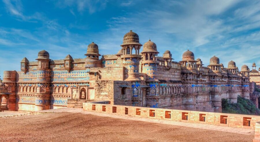 Delhi – Gwalior – Agra – Delhi Tour by SuperFast Train
