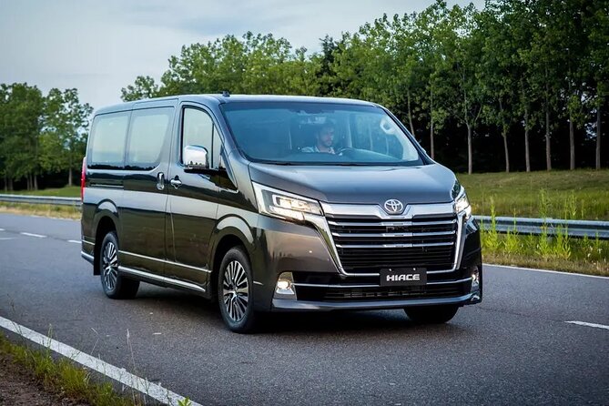 Departure Transfer From Kyoto to Itami Airport ITM by Minivan