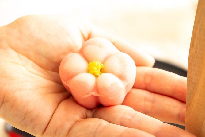 Experience Tsumami Zaiku and Making Wagashi in Tokyo