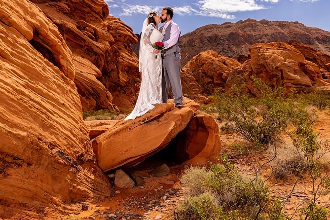 Fire Rock Wedding at Redstone Dune Trails