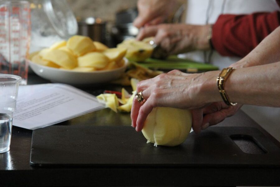 French Dessert Class With a Parisian Chef - Overview of the Class