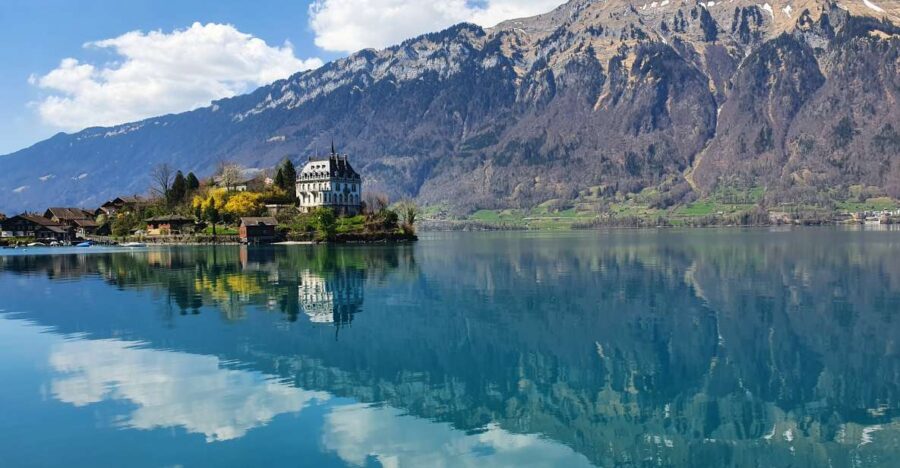 From Zurich: 7-Day Tour to Geneva With Tickets and Lodging
