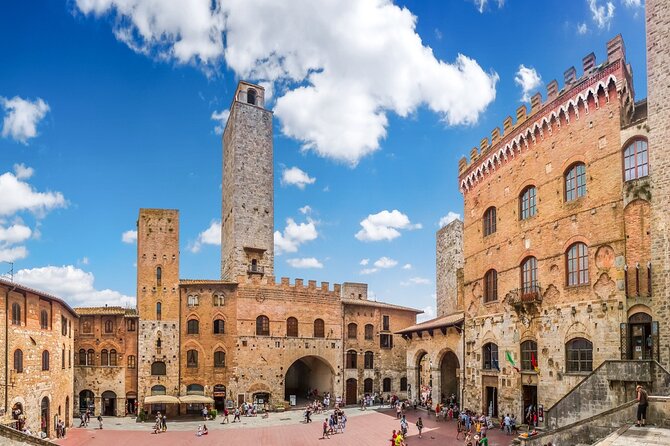 Full Day Tour in San Gimignano, Siena and Chianti