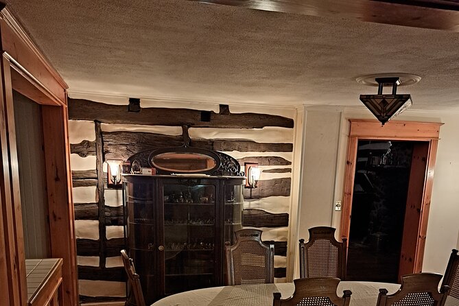 Full Paranormal Investigation at Night in a Gettysburg Estate